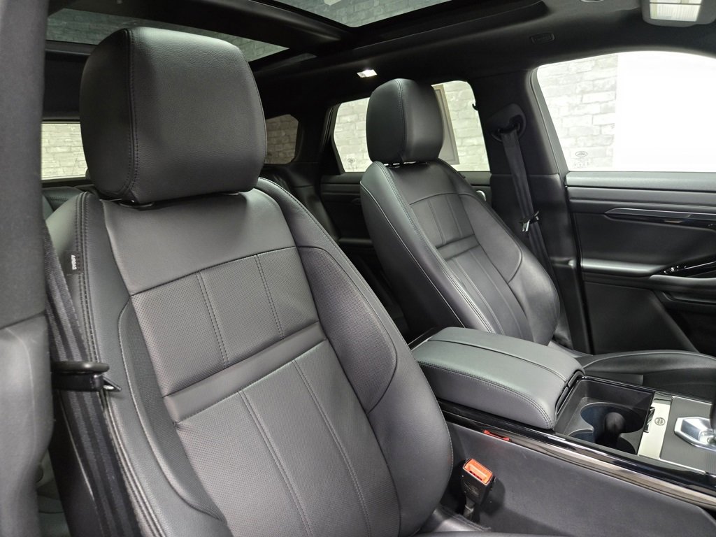 Used 2023 Land Rover Range Rover Evoque R-Dynamic SE image 54