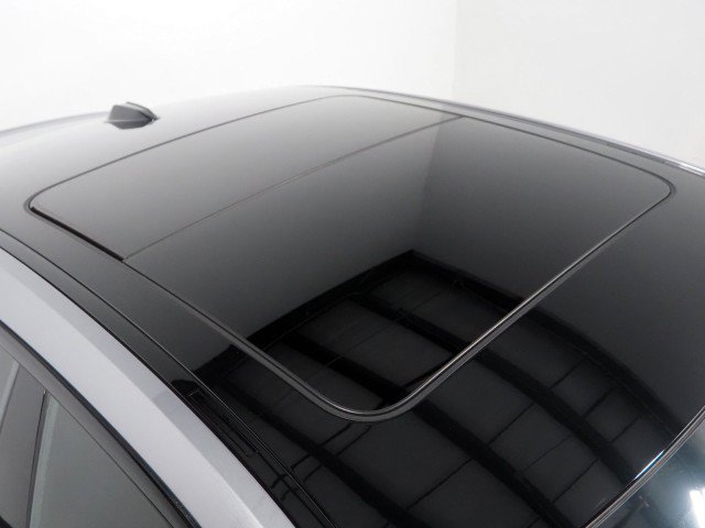 Used 2026 BMW 228i w/ Technology Package FWD image 4