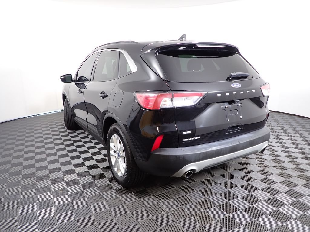 Used 2021 Ford Escape SE w/ Cold Weather Package FWD image 12