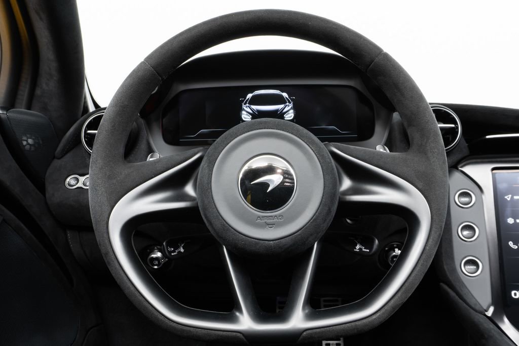 Used 2024 McLaren 750S Spider image 32