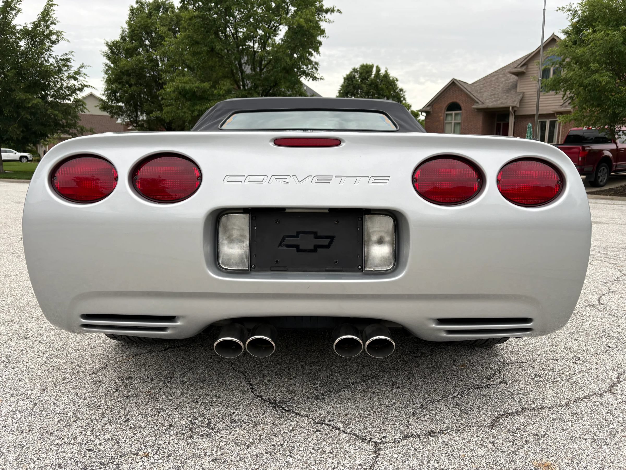 Used 1999 Chevrolet Corvette Convertible w/ Performance Handling Pkg RWD image 10