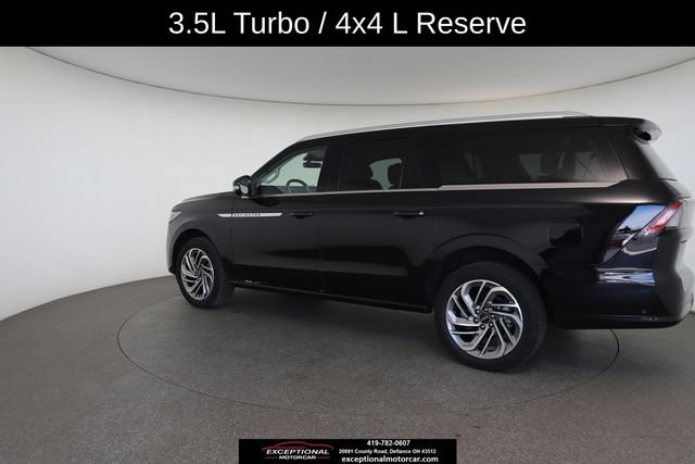 Used 2025 Lincoln Navigator L Reserve AWD/4WD image 10
