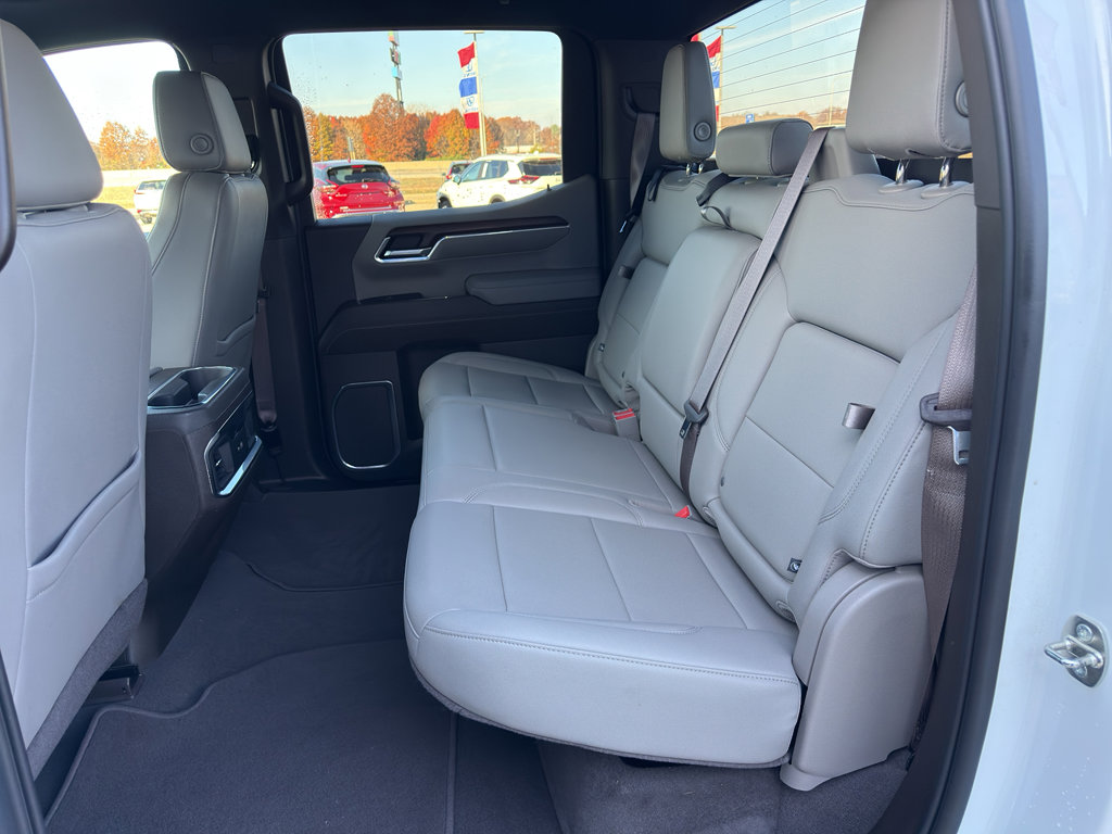 Used 2022 GMC Sierra 1500 SLT w/ SLT Premium Package AWD/4WD image 14