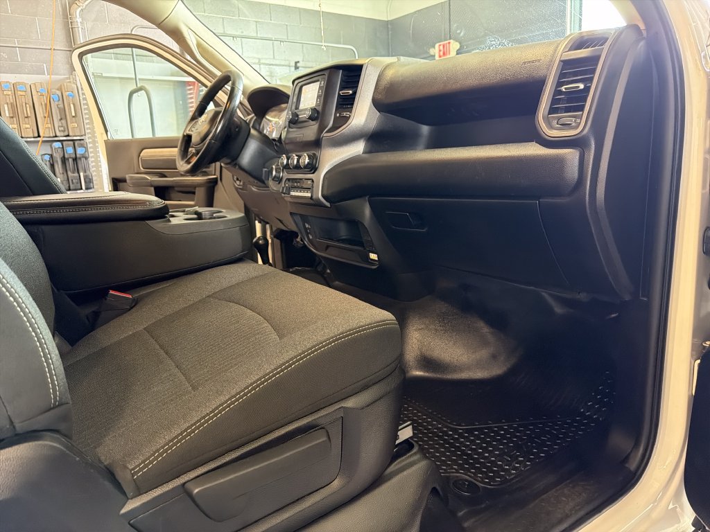 Used 2019 RAM 3500 Tradesman AWD/4WD image 16