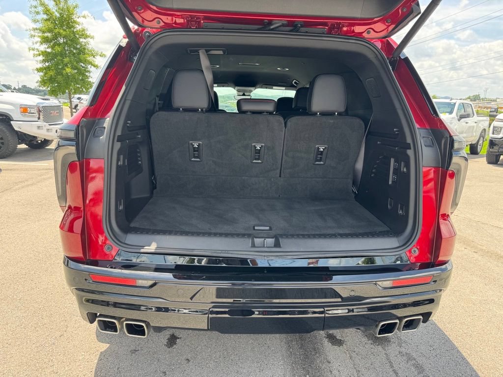 Used 2025 Chevrolet Traverse RS AWD/4WD image 28