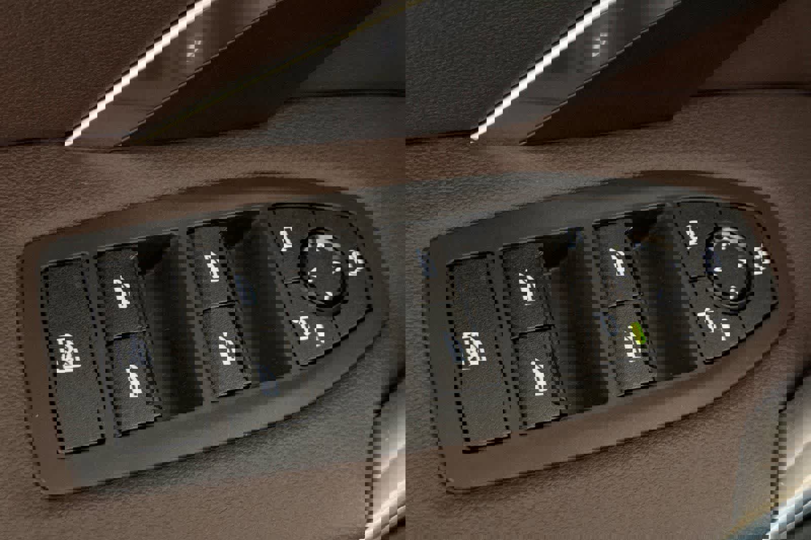 Certified 2023 BMW X1 xDrive28i w/ Premium Package image 13