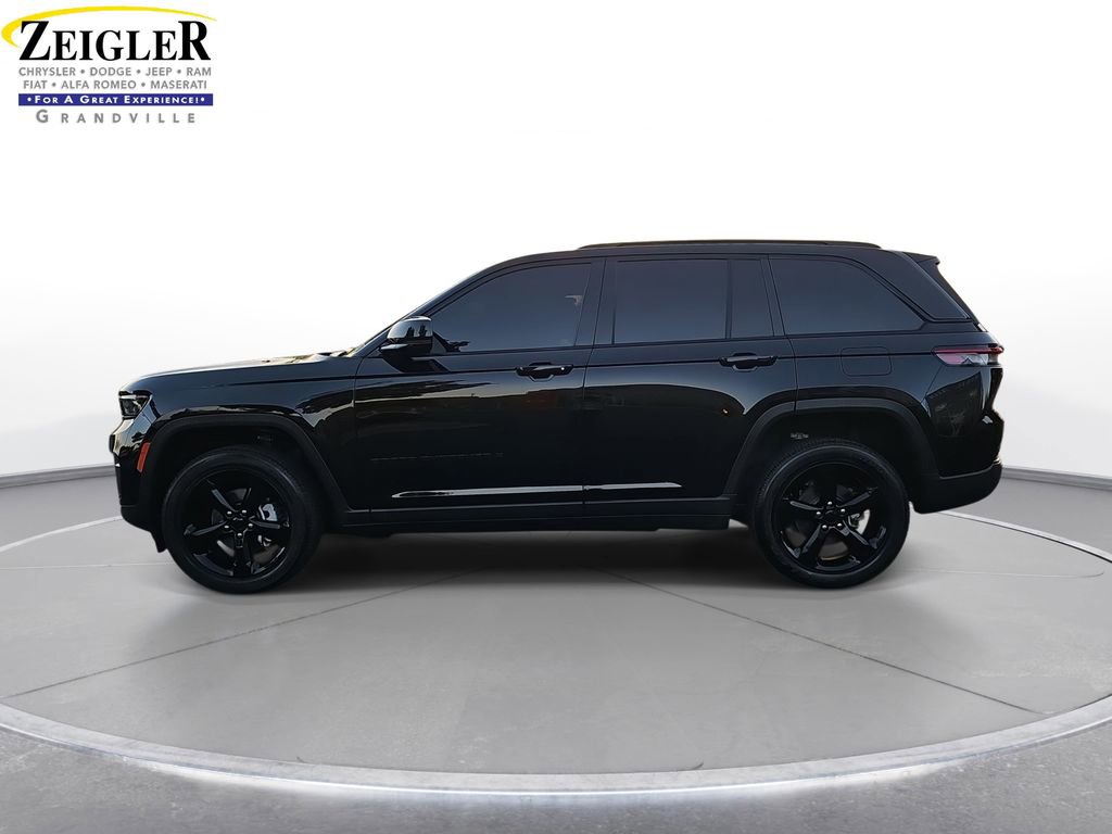 Certified 2022 Jeep Grand Cherokee Altitude image 8