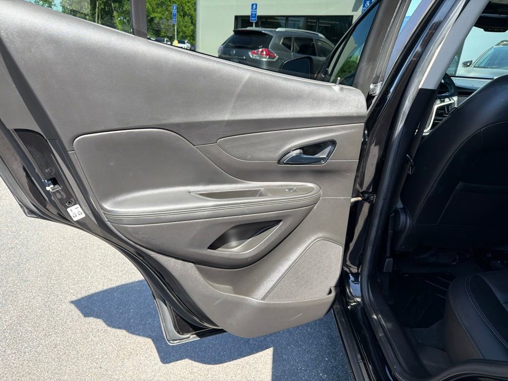 Used 2018 Buick Encore Premium w/ Experience Buick Package AWD/4WD image 17