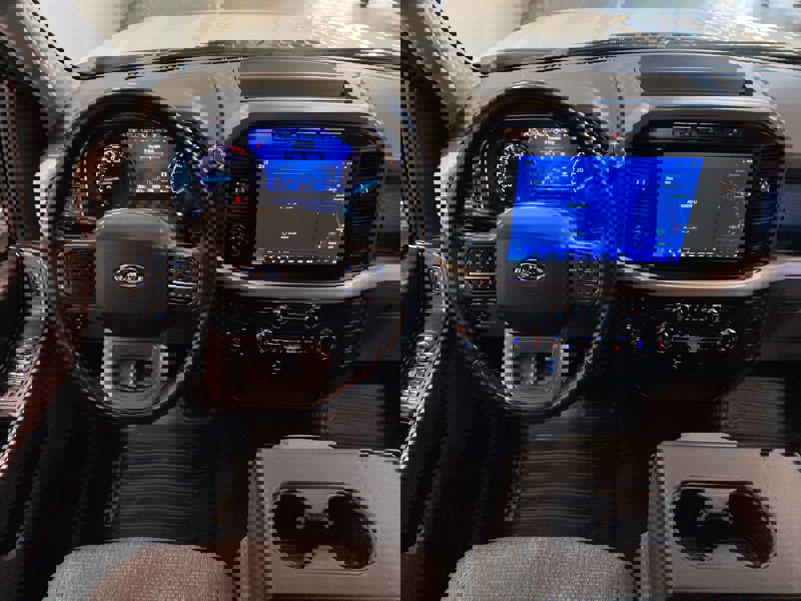 Certified 2021 Ford F150 XLT w/ Equipment Group 302A High image 11