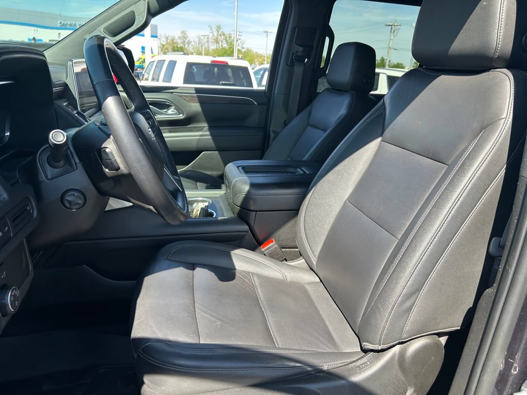 Used 2022 Chevrolet Tahoe LT w/ Luxury Package AWD/4WD image 24