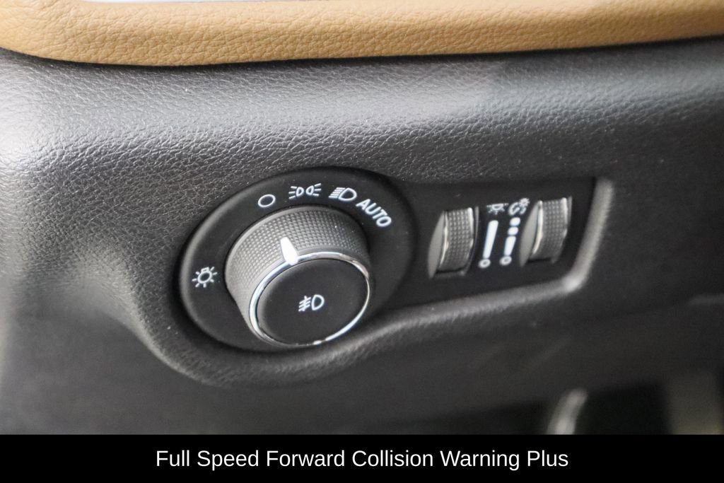 Used 2020 Chrysler Pacifica Limited w/ Advanced Safetytec Group image 25