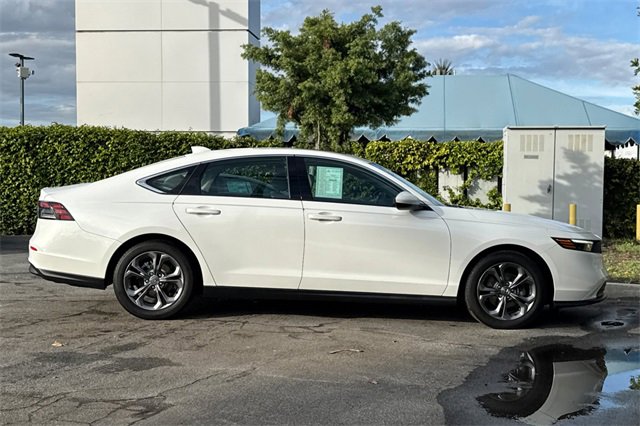 Certified 2023 Honda Accord EX image 3