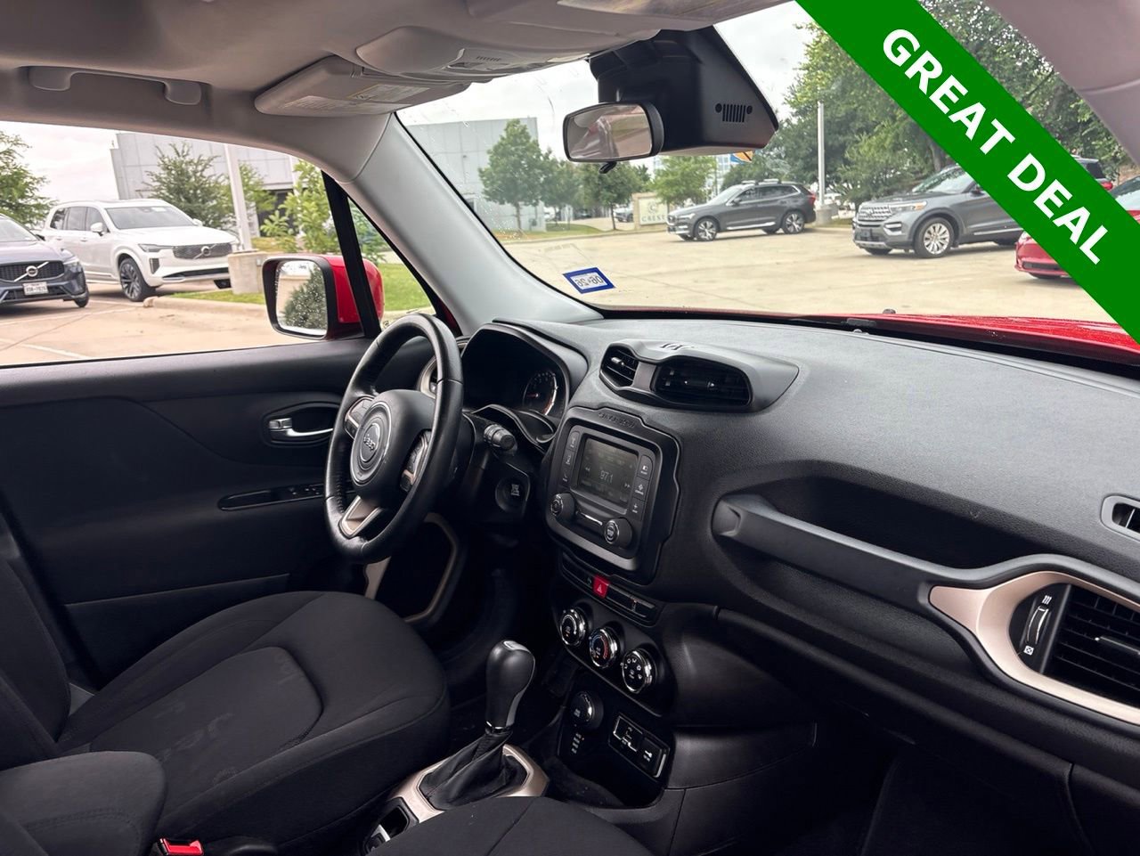 Used 2016 Jeep Renegade Latitude w/ Advanced Technology Group AWD/4WD image 15