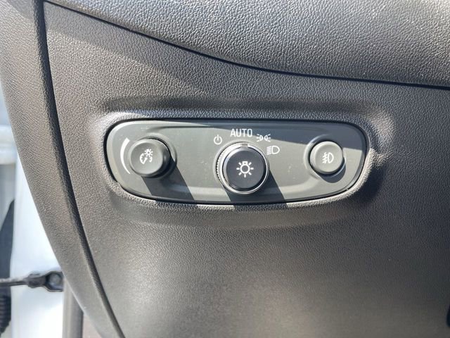 Used 2020 Chevrolet Equinox LT image 17