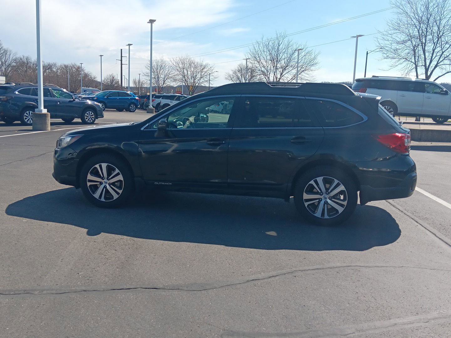 Used 2019 Subaru Outback 2.5i Limited w/ Popular Package #2 image 8