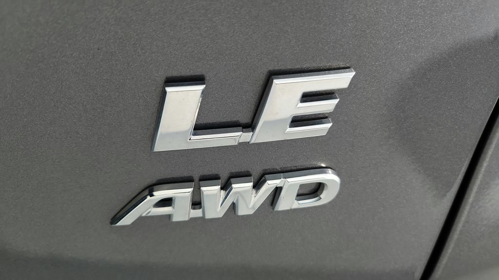 Used 2023 Toyota RAV4 LE AWD/4WD image 14