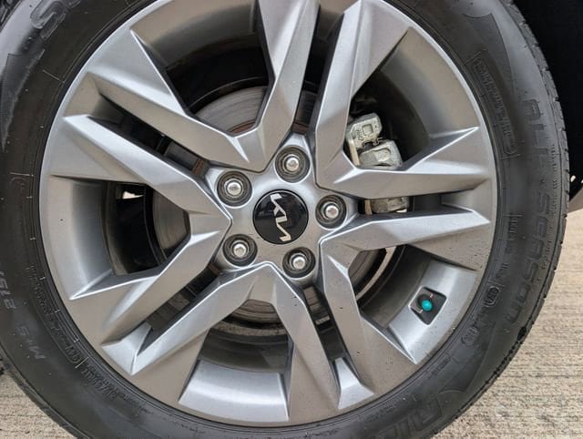 Used 2023 Kia Seltos LX AWD/4WD image 7