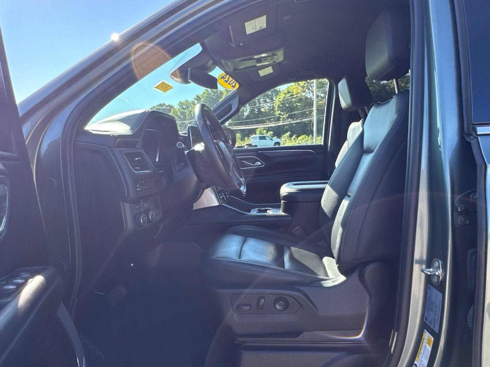 Used 2024 Chevrolet Tahoe LT AWD/4WD image 24