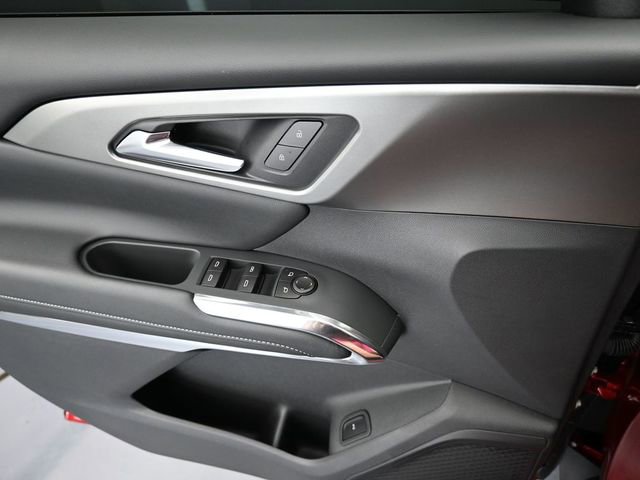 New 2026 Chevrolet Traverse LT w/ Driver Confidence Package FWD image 37