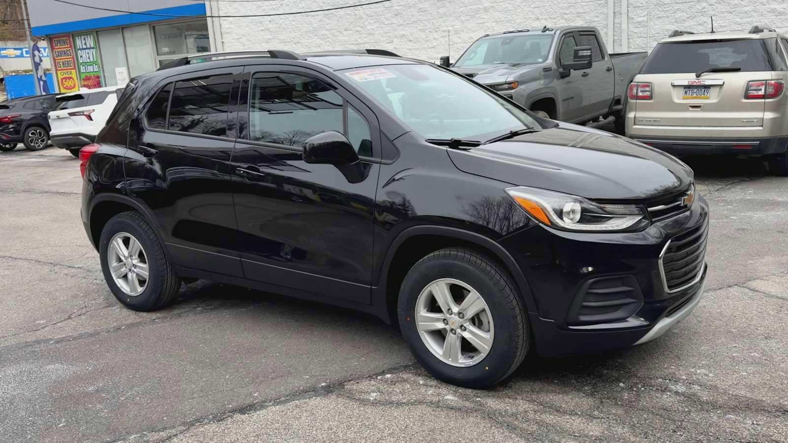 Certified 2022 Chevrolet Trax LT w/ LT Convenience Package image 3