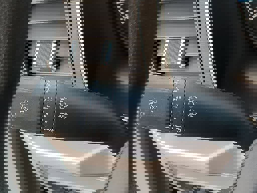 Used 2023 Ford F150 XLT w/ Trailer Tow Package image 24