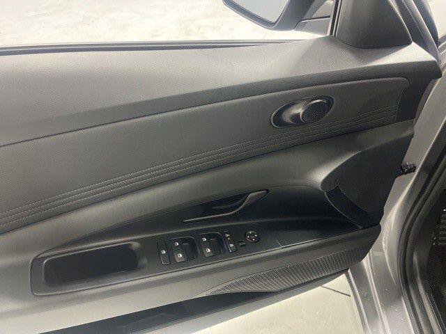 New 2026 Hyundai Elantra Sport image 6