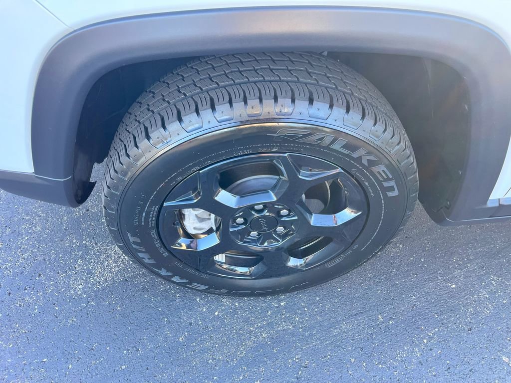 Used 2024 Jeep Compass Trailhawk w/ Trailhawk Convenience Group image 41