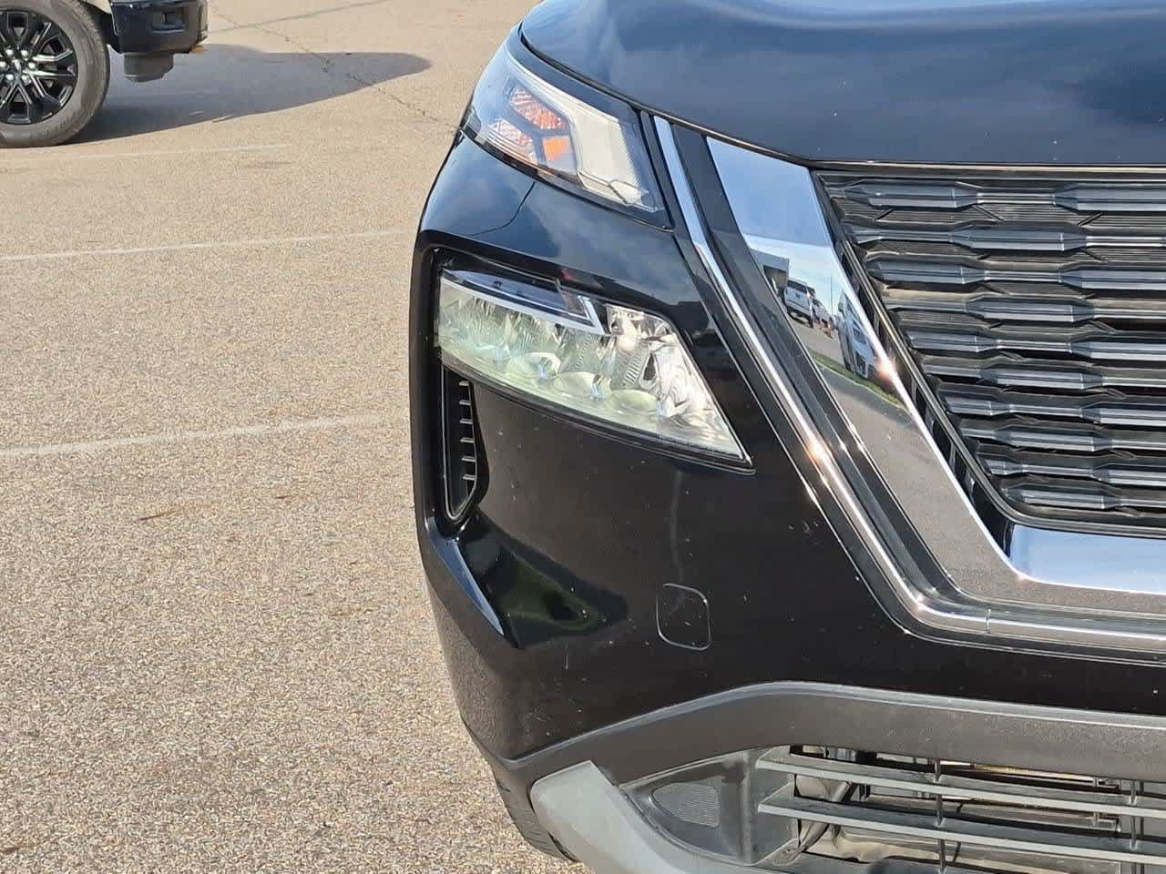 Used 2022 Nissan Rogue SV FWD image 10