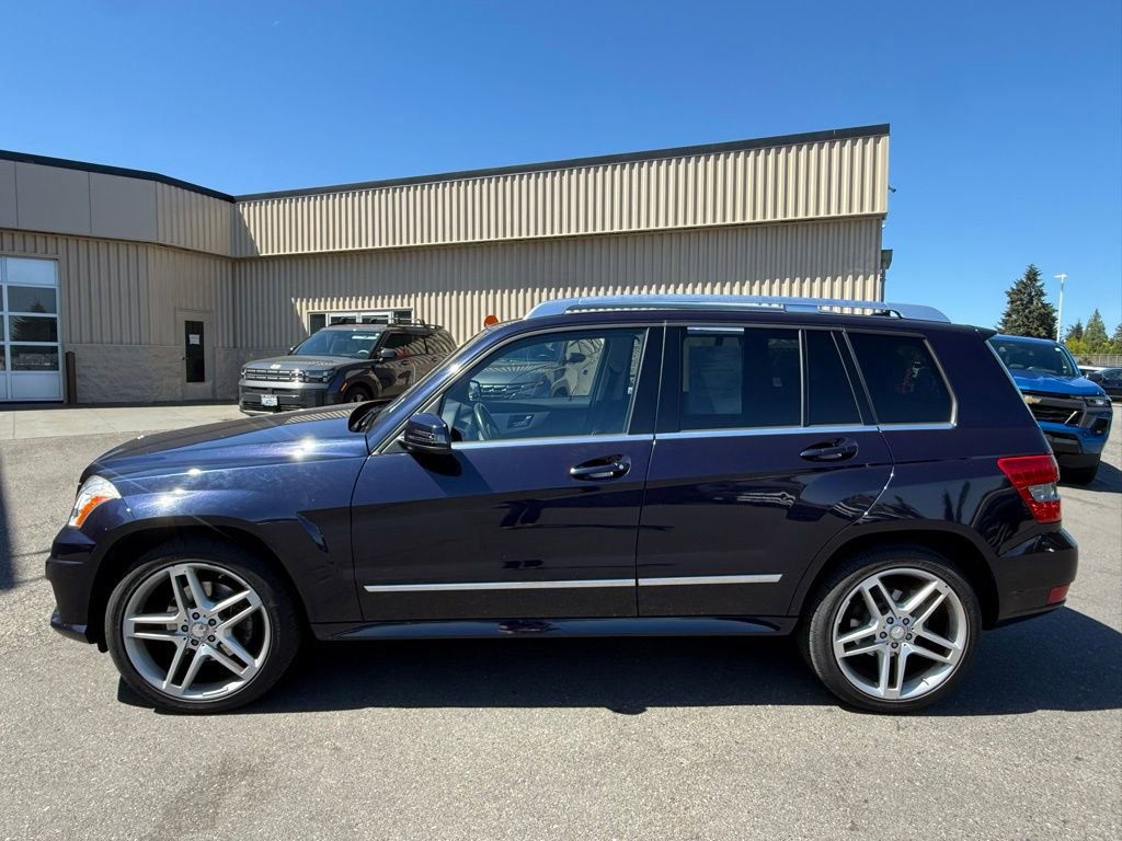 Used 2011 Mercedes-Benz GLK 350 4MATIC image 4