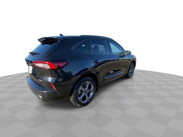 Used 2024 Ford Escape ST-Line image 2