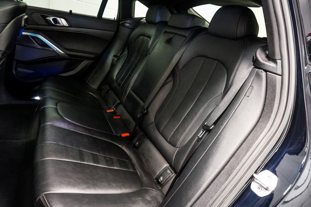 Used 2021 BMW X6 M50i w/ Executive Package image 9