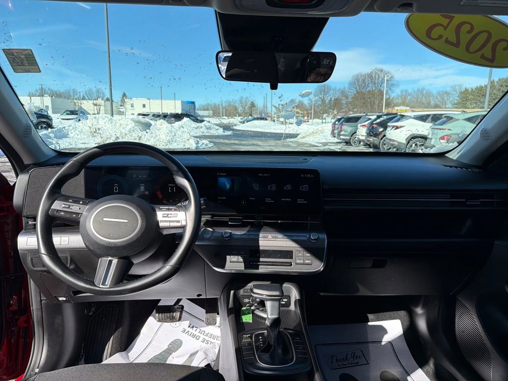 Certified 2025 Hyundai Kona SEL image 14