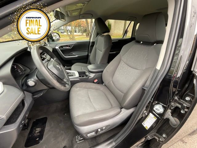 Used 2023 Toyota RAV4 XLE image 10