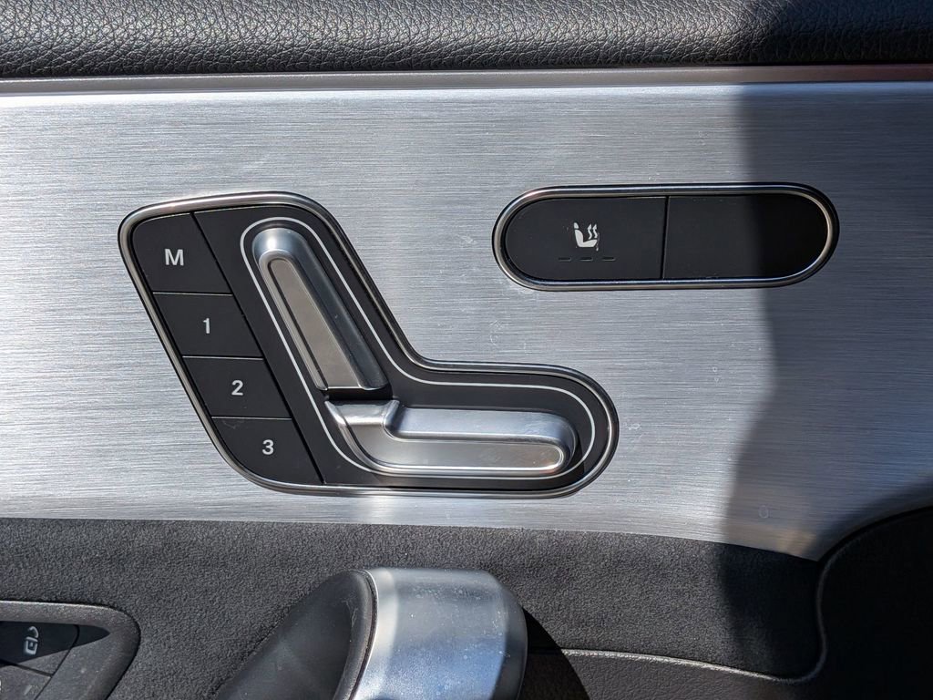 Used 2022 Mercedes-Benz A 220 4MATIC image 12