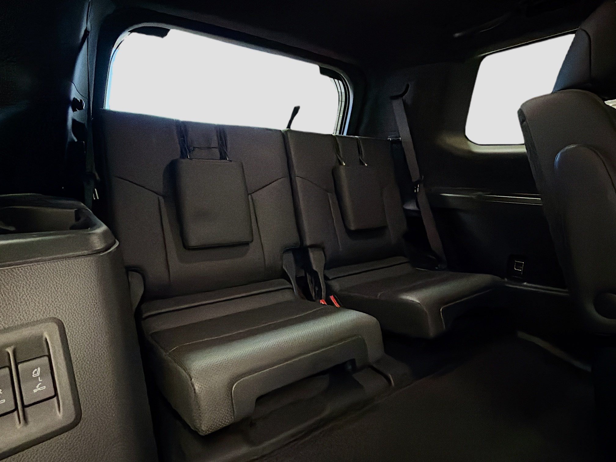 Used 2024 Lexus GX 550 w/ Cold Area Package AWD/4WD image 18