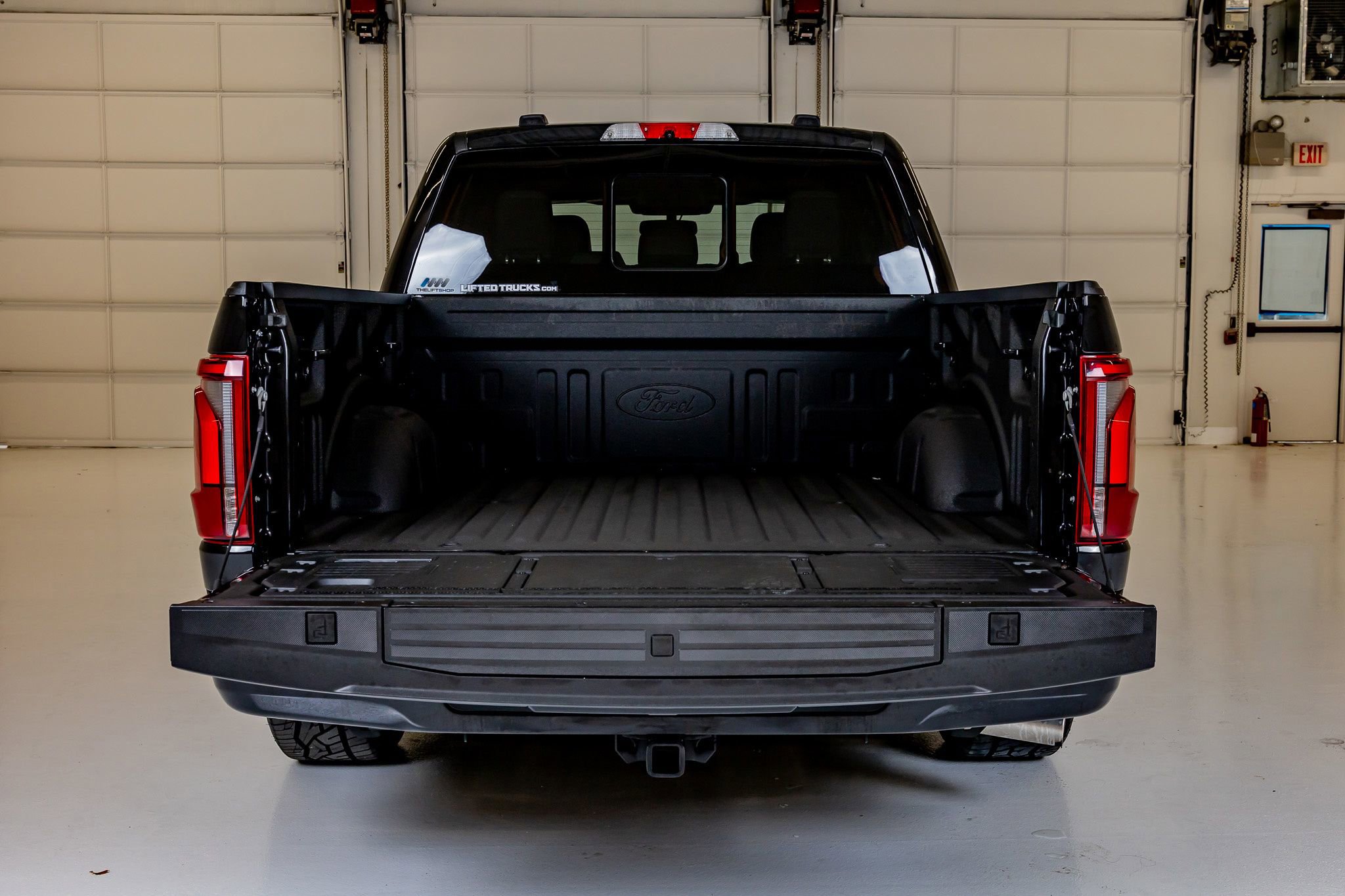 Used 2024 Ford F150 Platinum w/ Equipment Group 703A Plus AWD/4WD image 9