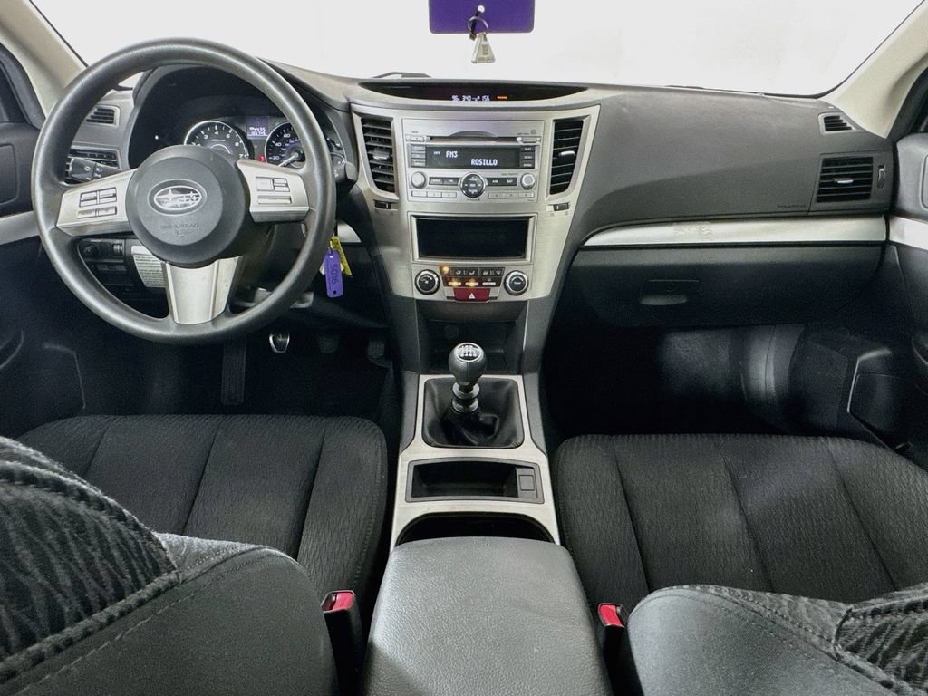 Used 2011 Subaru Outback 2.5i AWD/4WD image 23