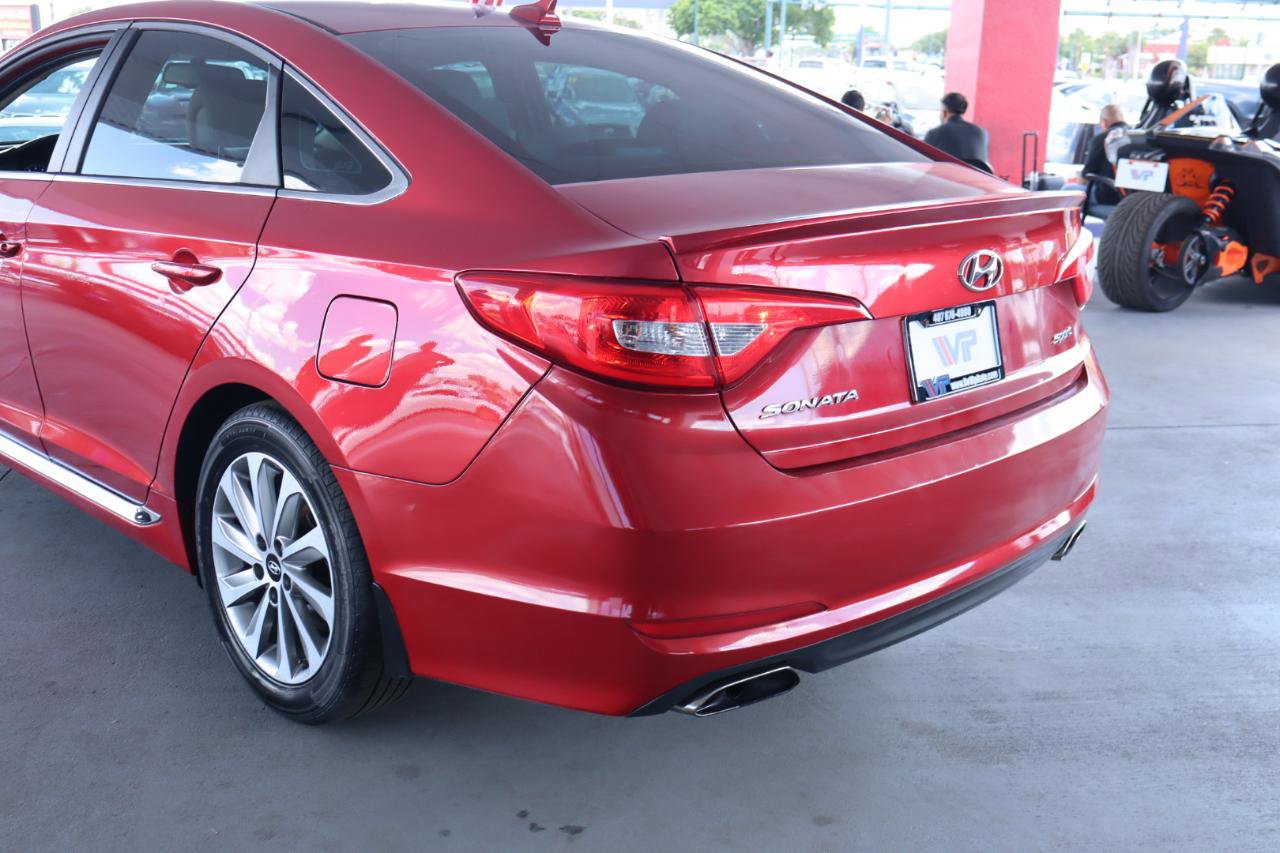 Used 2017 Hyundai Sonata Sport image 9