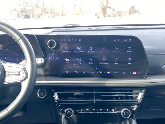 Used 2024 Chevrolet Traverse LT image 21