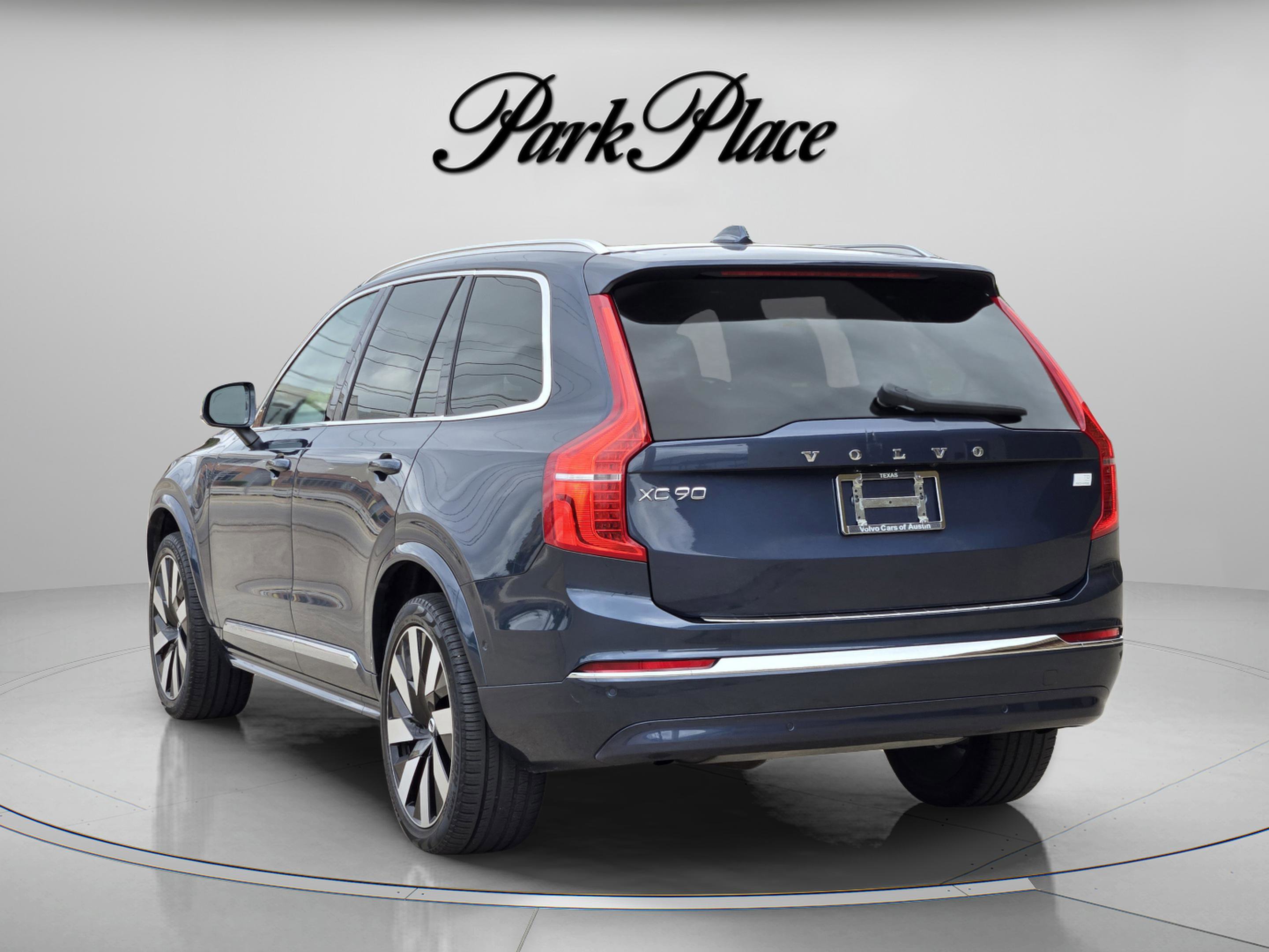Used 2023 Volvo XC90 T8 Ultimate w/ Protection Package Premier image 3