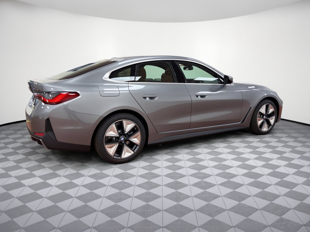 Used 2026 BMW i4 xDrive40i w/ Premium Package AWD/4WD image 9