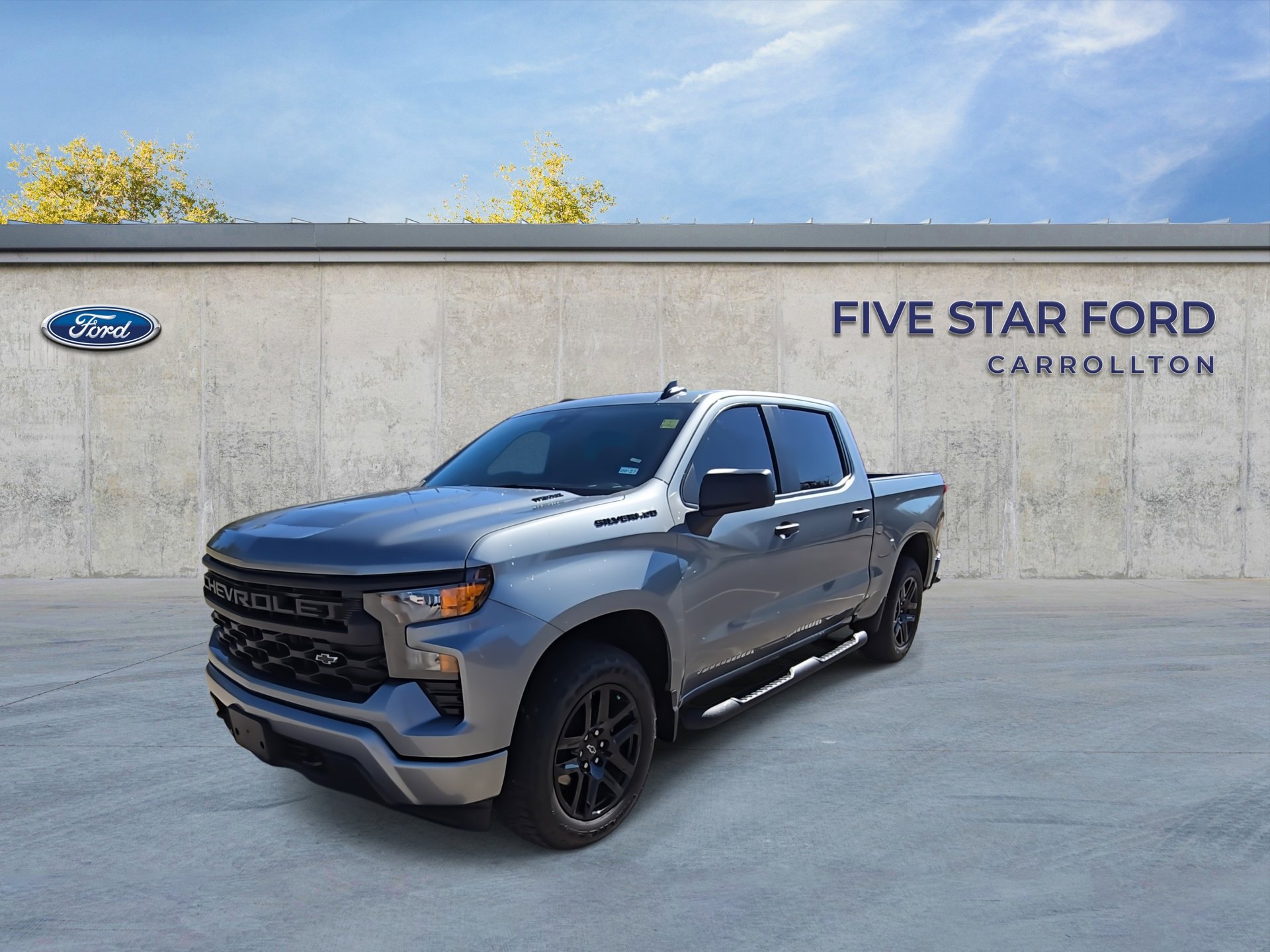 Used 2025 Chevrolet Silverado 1500 Custom w/ Turbomax Blackout Package image 5