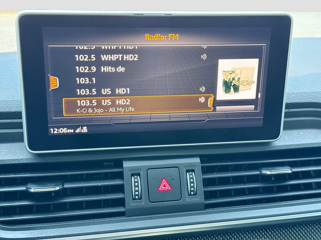 Used 2019 Audi SQ5 Premium Plus w/ Premium Plus Package image 31