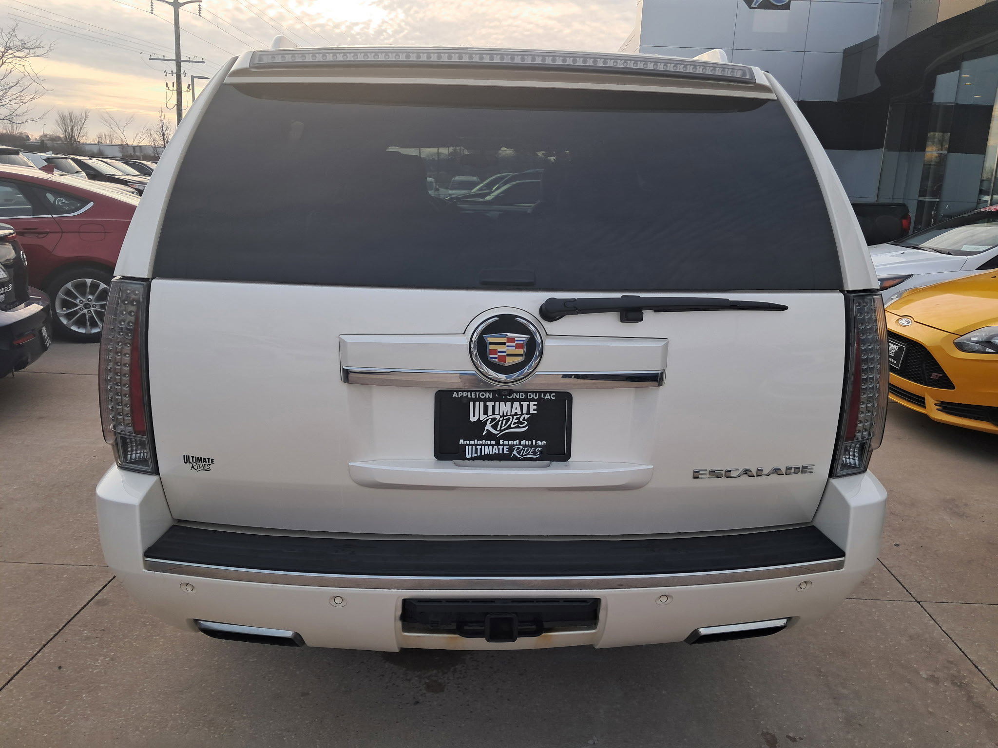 Used 2013 Cadillac Escalade ESV Premium AWD/4WD image 8