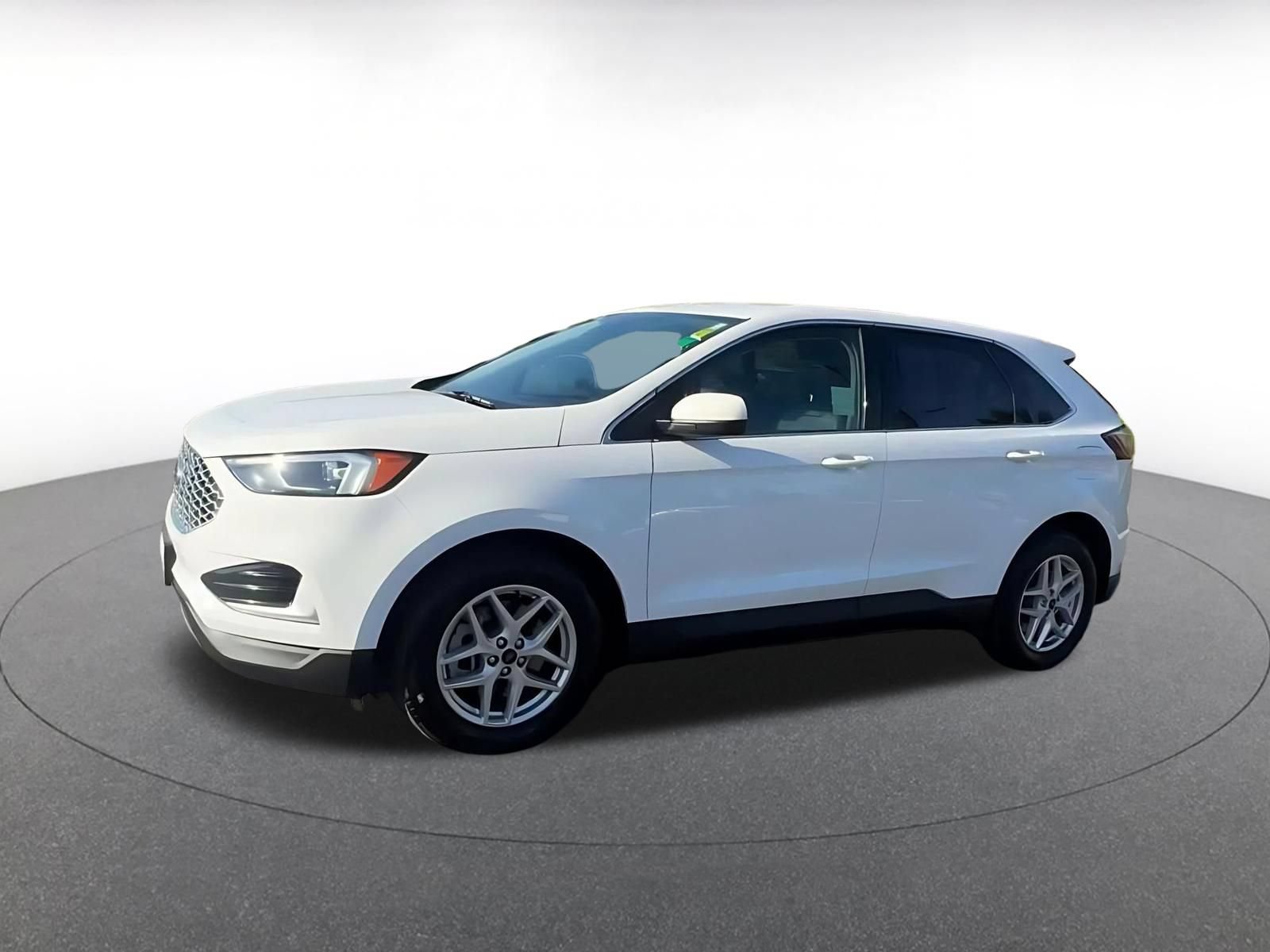 Used 2024 Ford Edge SEL AWD/4WD image 8