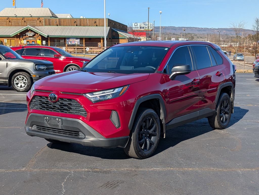 Used 2023 Toyota RAV4 LE image 3