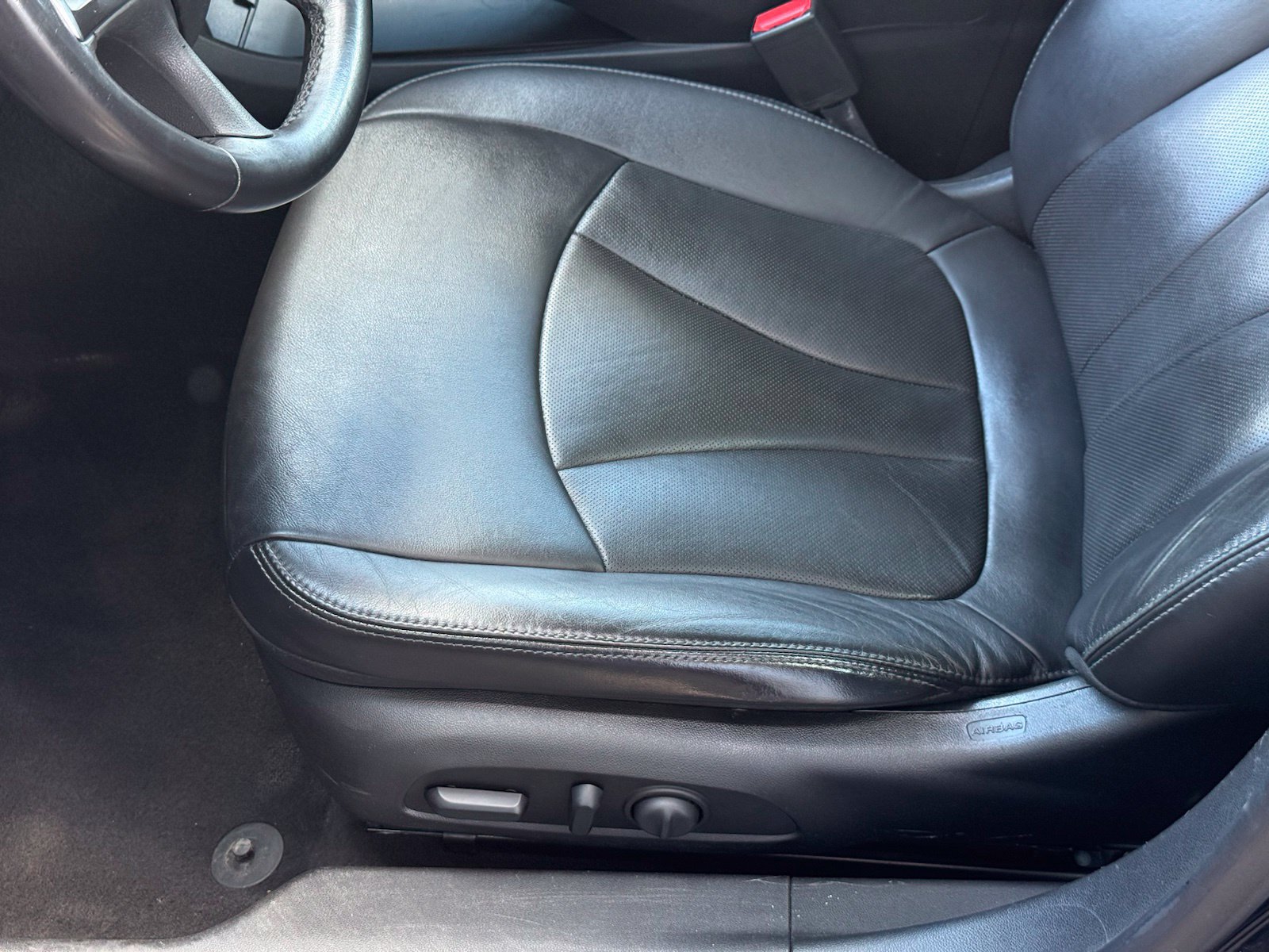 Used 2019 Buick LaCrosse Essence w/ Sun and Shade Package AWD/4WD image 34