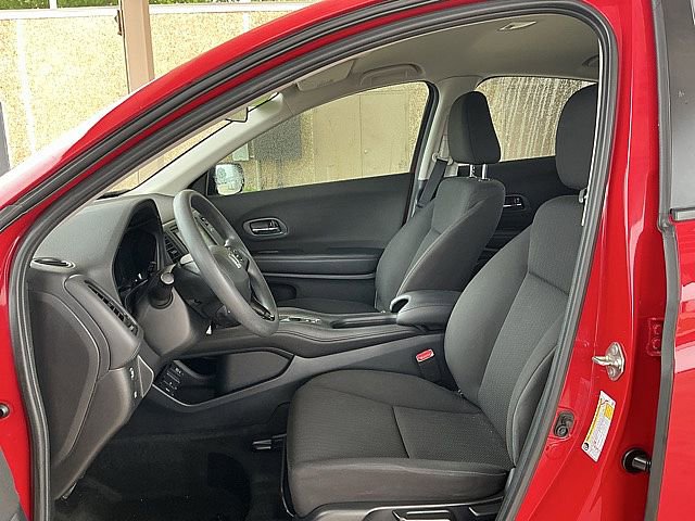 Used 2017 Honda HR-V LX image 17