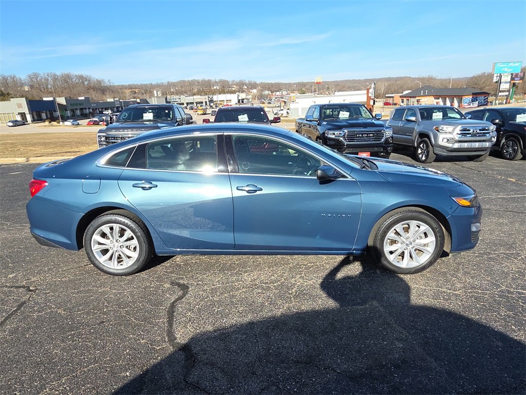 Used 2025 Chevrolet Malibu LT image 9