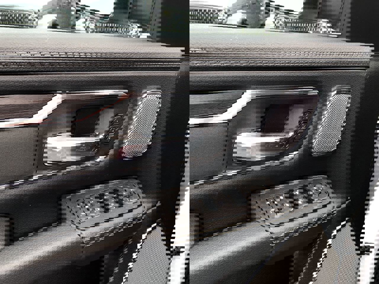 New 2026 RAM 1500 Laramie image 12